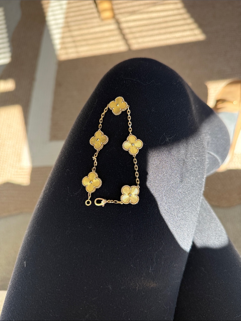 Gold Clover-Link Bracelet - Elegant Women’s Jewelry